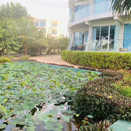Trincomalee Ocean Front Condos Exterior photo