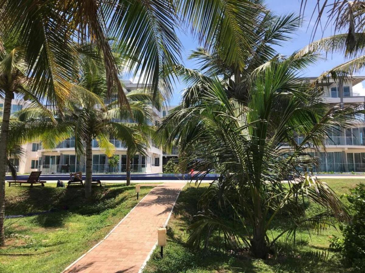 Trincomalee Ocean Front Condos Exterior photo