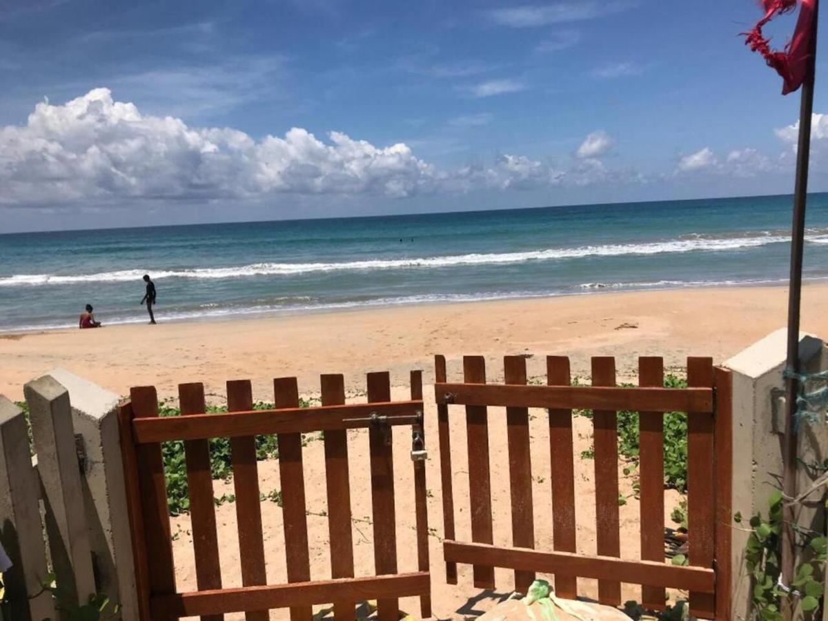 Trincomalee Ocean Front Condos Exterior photo