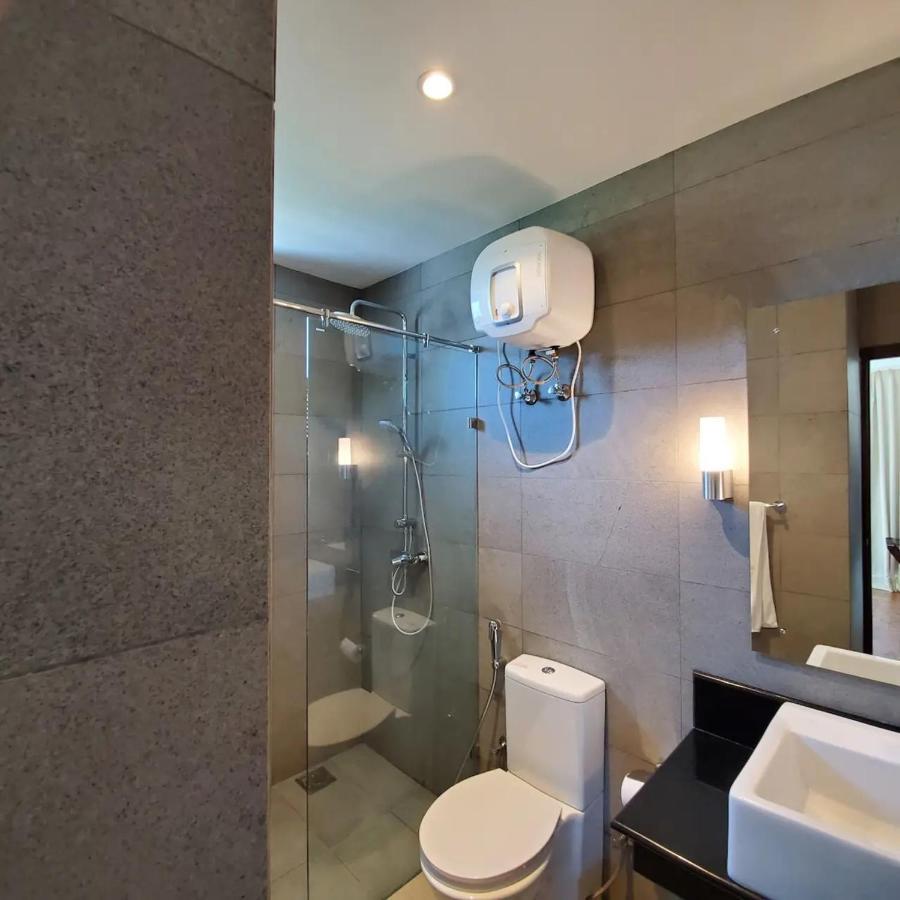 Trincomalee Ocean Front Condos Exterior photo